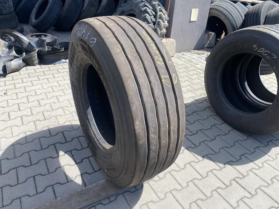 IMG_2382 Opona używana ciężarowa napędowa 385/65R22.5 PIRELLI R02 PRO TRAILER / 11-12mm - obrazek 1