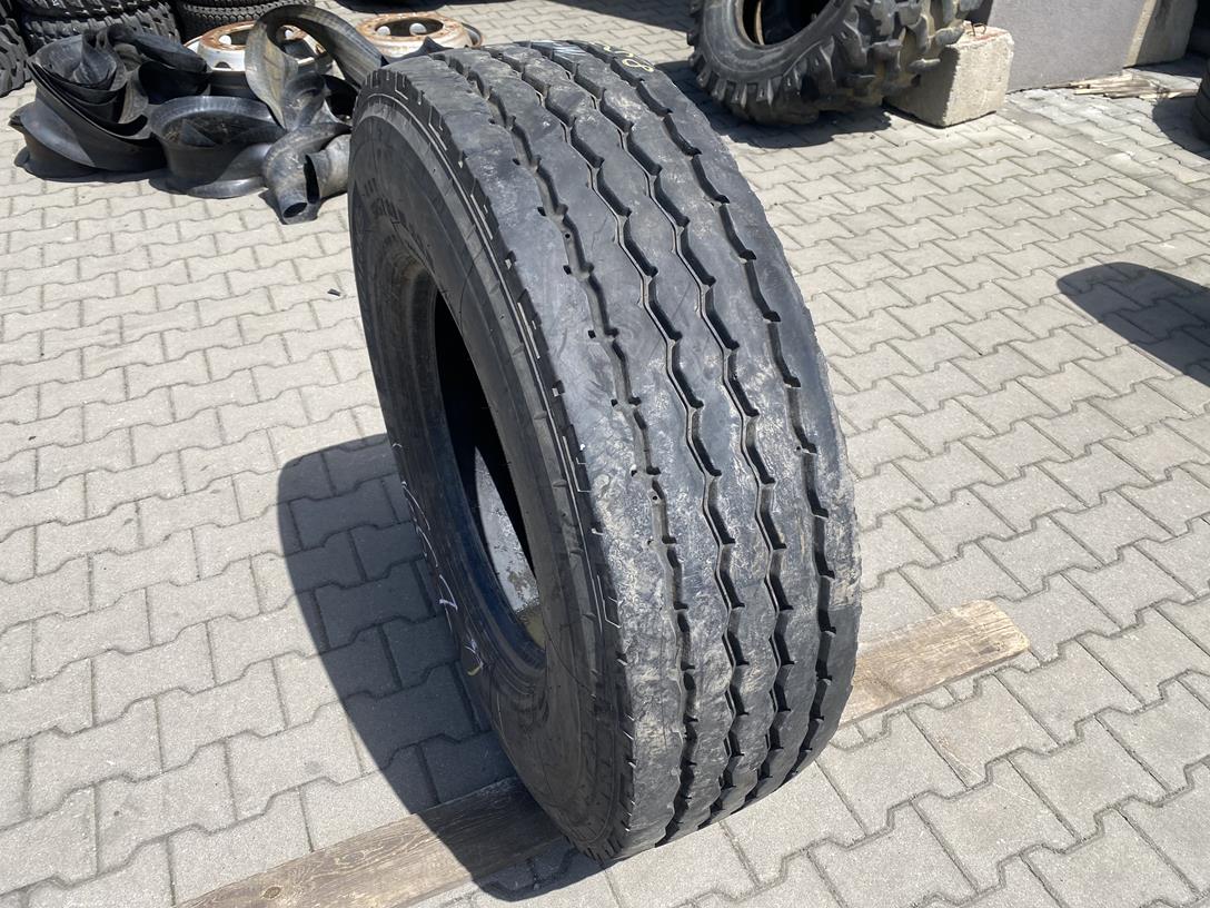 IMG_2436 Opona używana ciężarowa prowadząca 315/80R22.5 MICHELIN X WORKS XZY / 11-12mm - obrazek 1