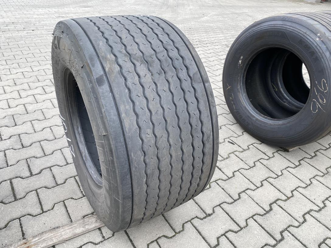 IMG_2918 Opona ciężarowa używana naczepowa 445/45R19.5 MICHELIN XTA2 ENERGY / 6-7mm - obrazek 1