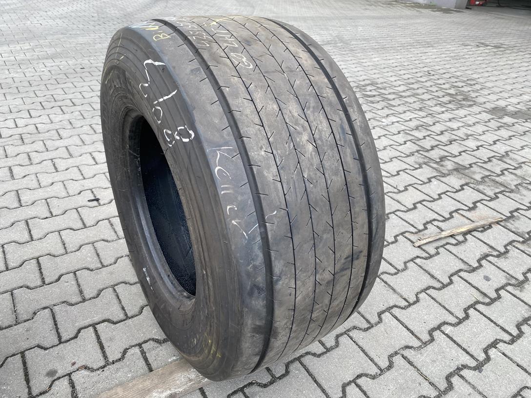 IMG_3019 Opona używana ciężarowa naczepowa 435/50R19.5 GOODYEAR MARATHON LHT II / 9-10mm - obrazek 1