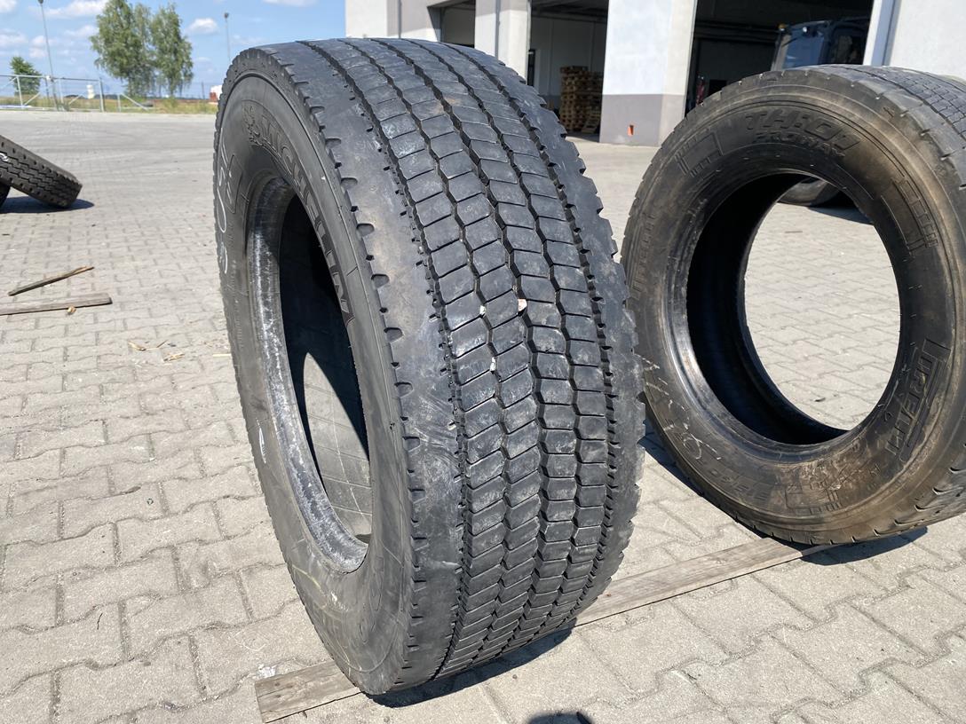 IMG_3403 Opona ciężarowa używana napędowa 315/60R22.5 MICHELIN XDA2+ ENERGY / 10-11mm - obrazek 1