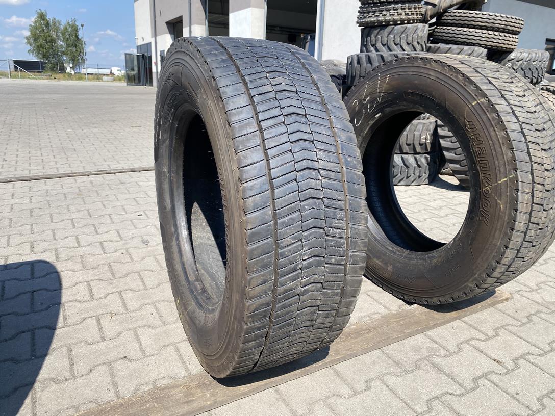 IMG_3440 Opona ciężarowa używana napędowa 315/60R22.5 HANKOOK SMART FLEX DH51 / 14mm - obrazek 1
