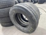 Opony używane ciężarowe naczepa 235/75R17.5 MICHELIN XTE2+ / 9-10mm - obrazek 2