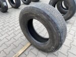 Opona ciężarowa używana prowadząca 235/75R17.5 BRIDGESTONE R227 / 9-10mm - obrazek 2