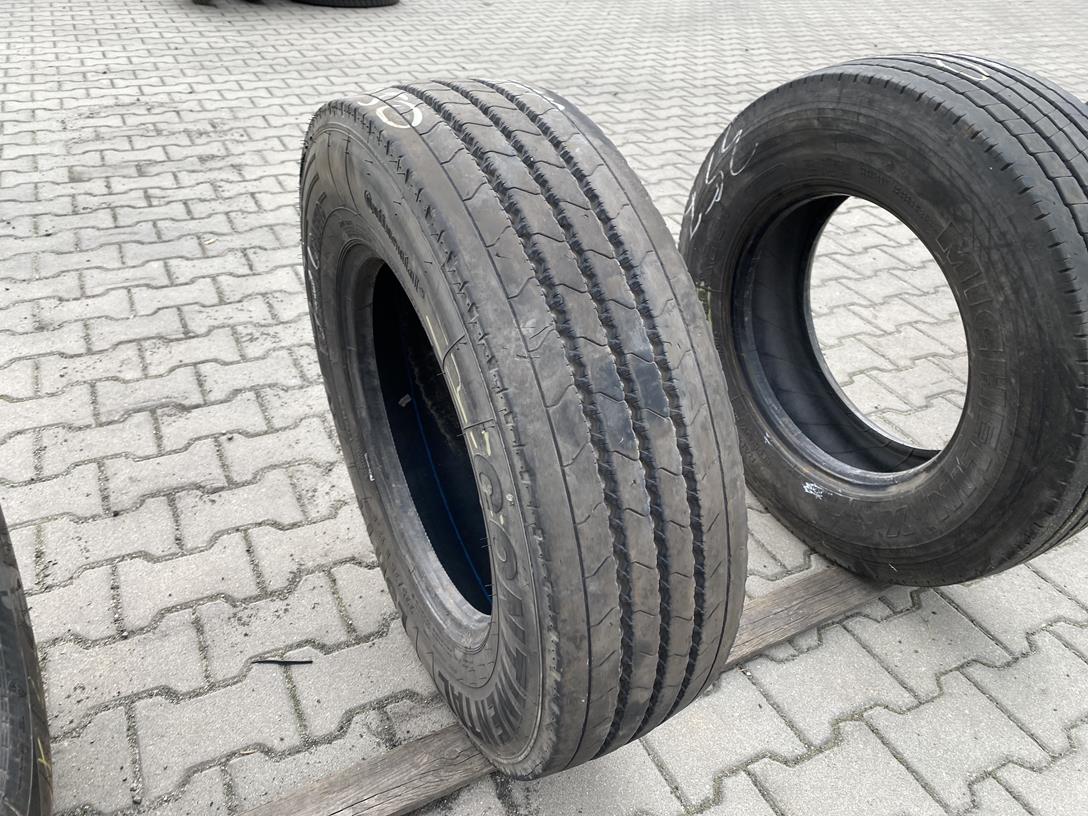 IMG_3864 Opona ciężarowa używana prowadząca 225/75R17.5 CONTINENTAL LSR1+ / 9mm - obrazek 1