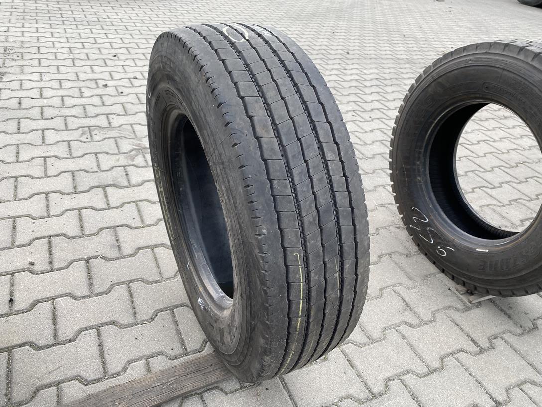 IMG_3870 Opona używana ciężarowa prowadząca 225/75R17.5 MICHELIN XZE1 / 7mm Bieżnika - obrazek 1