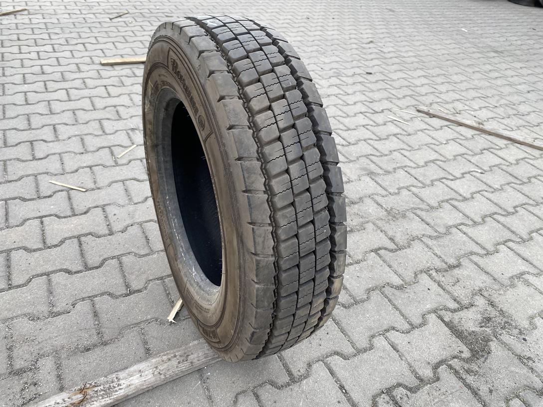 IMG_3954 Opona ciężarowa używana napędowa 205/75R17.5 BARUM BD200ROAD / 13mm - obrazek 1