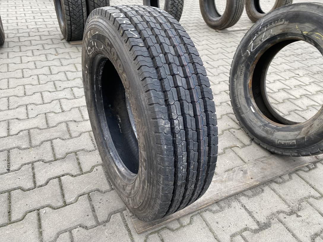 IMG_3967 Opony ciężarowe używane prowadzące 205/75R17.5 GOODYEAR REGIONAL RHS II / 100% Bieżnika - obrazek 1