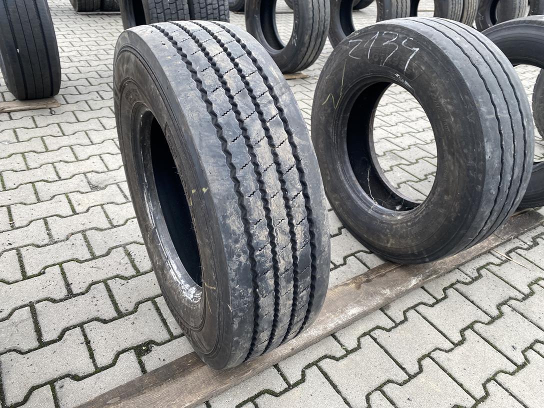 IMG_4086 Opona ciężarowa używana prowadząca 235/75R17.5 BARUM BF200 ROAD / 9mm - obrazek 1