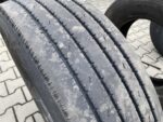 Opona ciężarowa używana prowadząca 245/70R19.5 FALKEN RX128 / 7-8mm - obrazek 3
