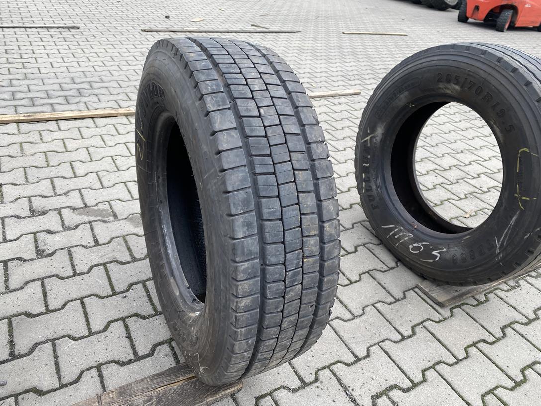 IMG_4274 Opona ciężarowa używana napędowa 265/70R19.5 DUNLOP SP444 / 9mm - obrazek 1