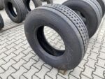 Opona używana ciężarowa prowadząca 305/70R19.5 GOODYEAR KMAX S / 10mm - obrazek 2