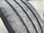 Opona używana ciężarowa przód 245/70R17.5 BRIDGESTONE R-STEER 002 / 9mm - obrazek 3