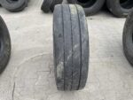 Opona używana ciężarowa naczepowa 235/75R17.5 MICHELIN X MULTI T2 EVOLUTION / 6-7mm - obrazek 2
