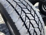 Opona używana ciężarowa prowadząca 315/70R22.5 GOODYEAR ULTRA GRIP MAX S / 13mm - obrazek 3