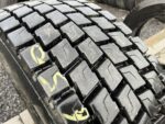 Opona ciężarowa używana napędowa 305/70R22.5 MICHELIN XDE2+ / 95% BIEŻNIKA - obrazek 3