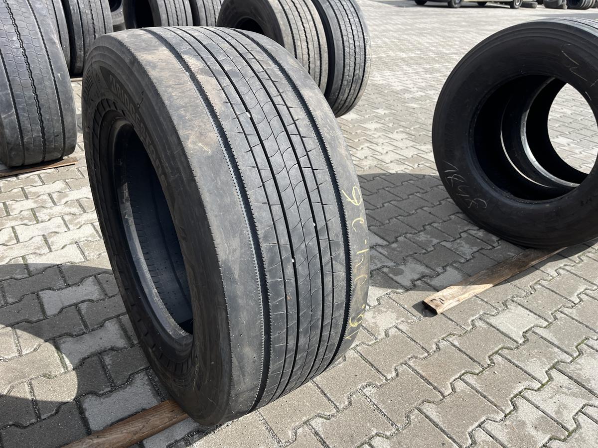 IMG_2898 (Copy) Opona ciężarowa używana prowadząca 385/55R22.5 BRIDGESTONE ECOPIA STEER / 8-9mm - obrazek 1