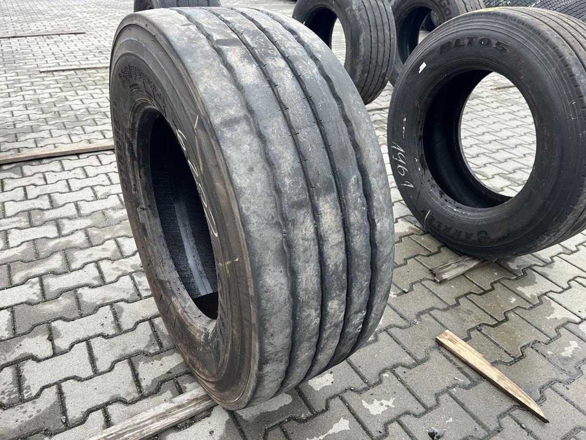 Opona używana ciężarowa naczepowa 385/55R22.5 GITI GTR955 / 10-11mm Opona używana ciężarowa naczepowa 385/55R22.5 GITI GTR955 / 10-11mm