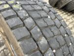 Opona ciężarowa używana napędowa 315/70R22.5 BRIDGESTONE R-DRIVE 001 PLUS ( M729 ) / 14-15mm - obrazek 3