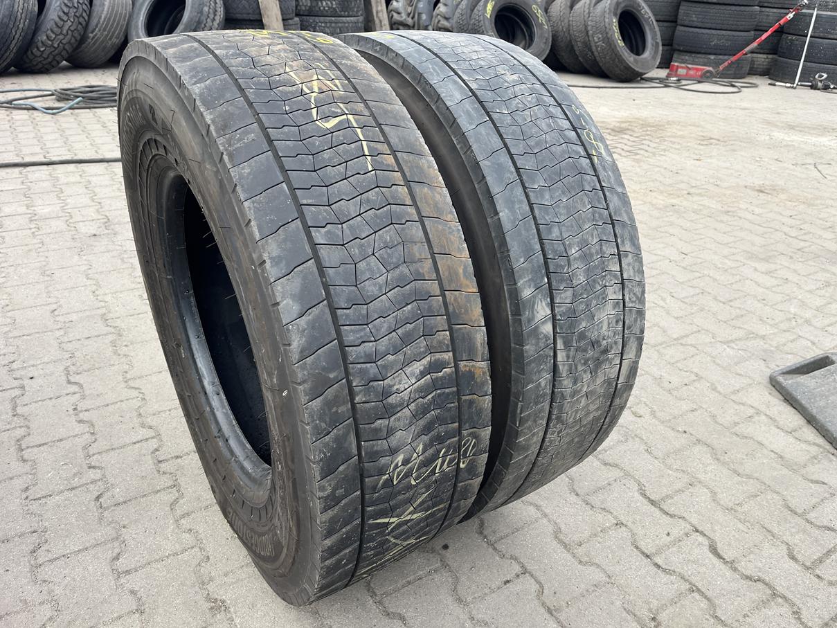 IMG_6995 (Copy) Opony używane ciężarowe napędowe 315/70R22.5 BRIDGESTONE ENLITEN ECOPIA DRIVE / 6-8mm - obrazek 1