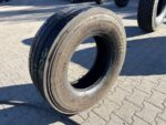 Opona używana ciężarowa przednia 265/70R17.5 BRIDGESTONE R-STEER 002 / 10-11mm - obrazek 2