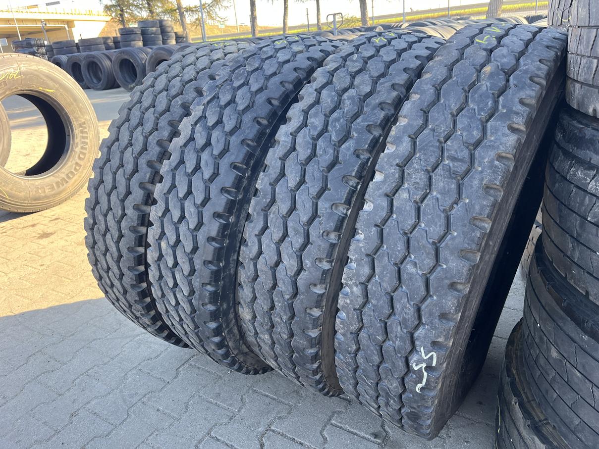 Opony ciężarowe używane uniwersalne 10R22.5 BRIDGESTONE M840 / 13-14mm Opony ciężarowe używane uniwersalne 10R22.5 BRIDGESTONE M840 / 13-14mm
